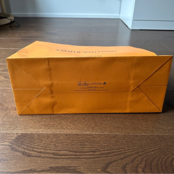 Louis Vuitton shopping bag - Picture 2 of 4